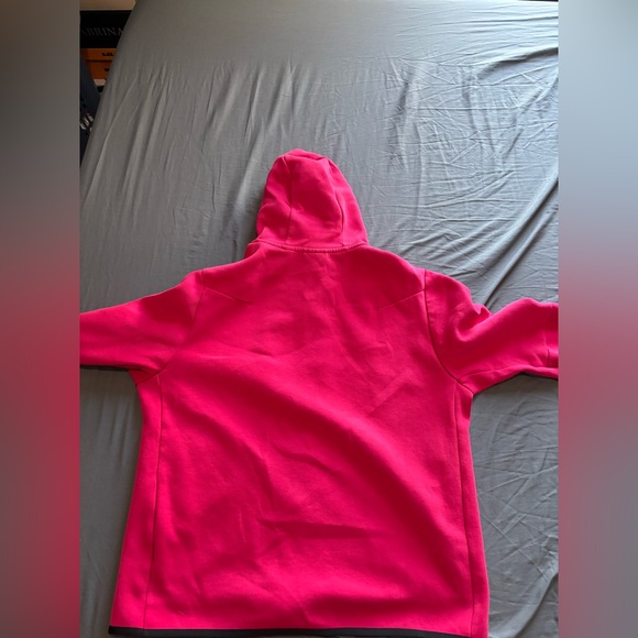 Pink Nike Tech - Picture 2 of 3